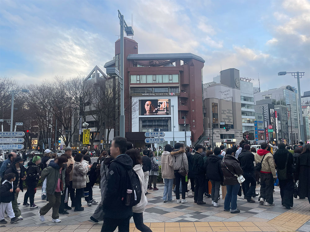 原宿表参道ビジョン 武蔵野大学様広告