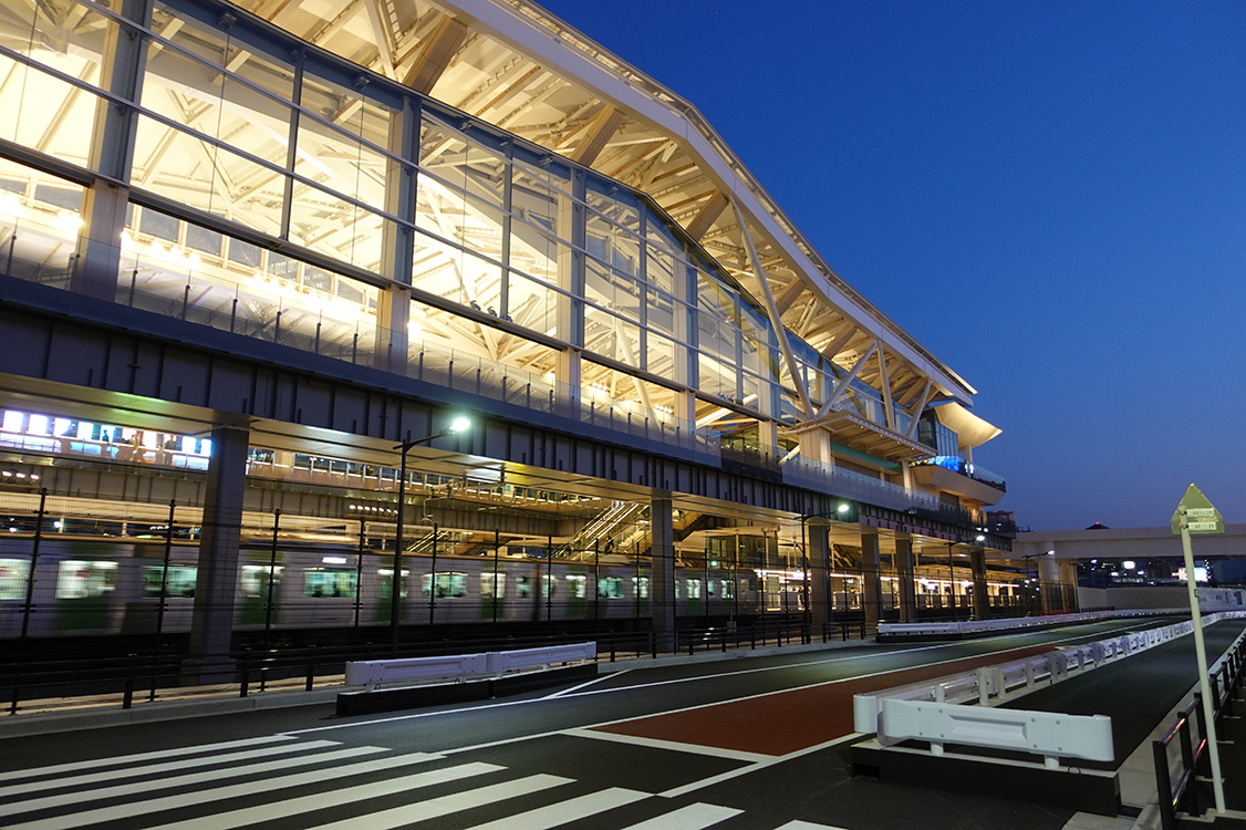 高輪ゲートウェイ駅 広告